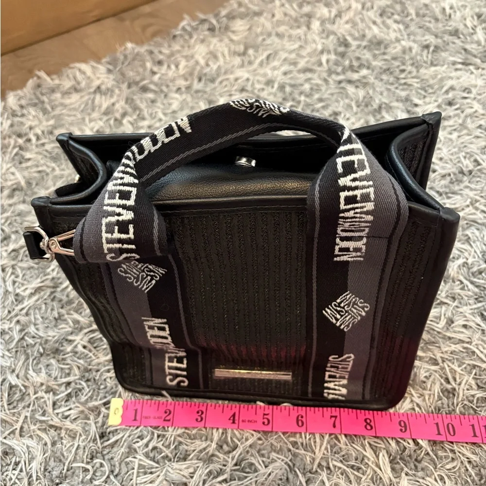 Steve Madden Straw Bwebber Bag - Black - Picture 7 of 9